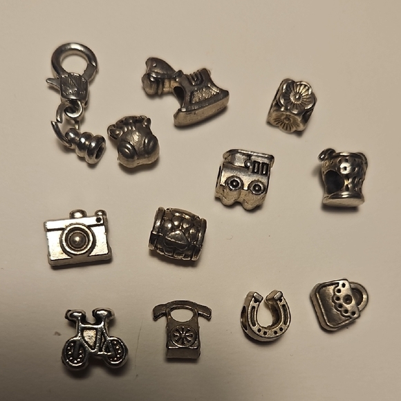 Silver Charm Collection - Picture 4 of 4